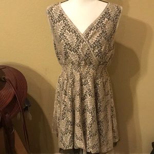 👗 LN Ultra Pink brand women’s sleeveless fully lined dress